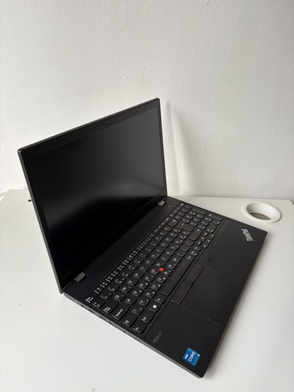 Lenovo T15 Gen2 - Image 5