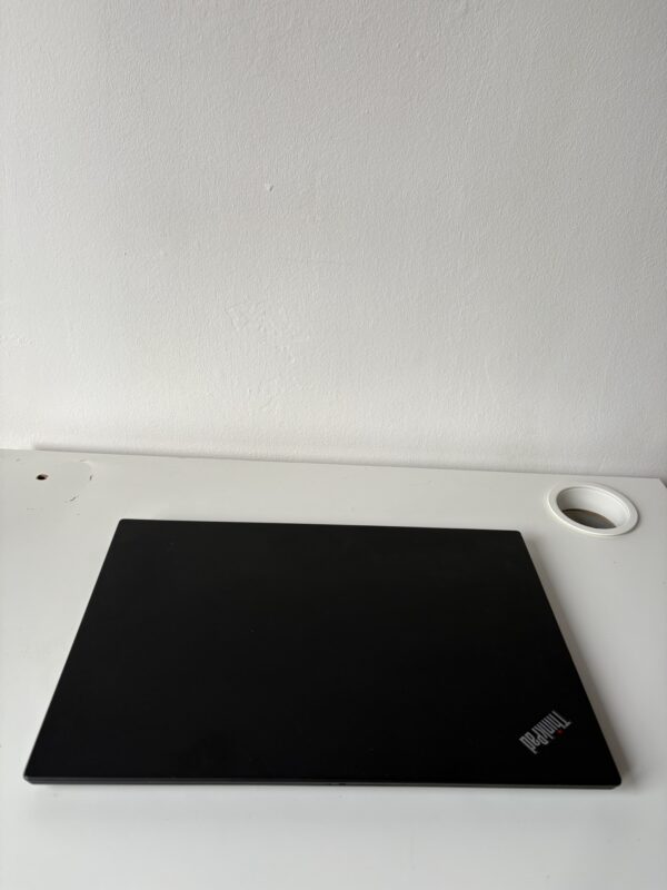 Lenovo T15 Gen2 - Image 6